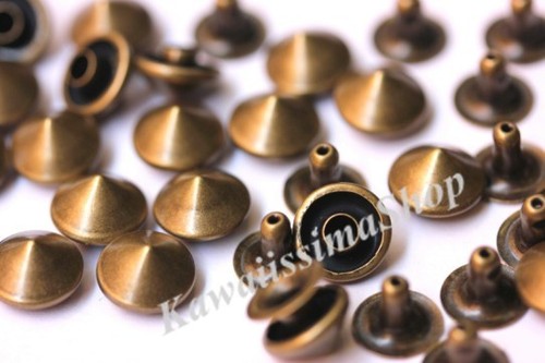 Borchie cono rivetto - a,