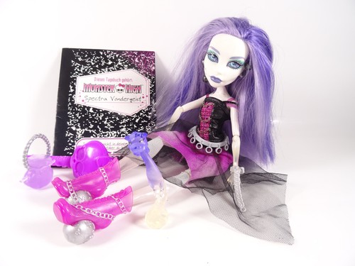 Monster high doll - monster, spectra