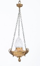 Lampadario in bronzo dorato