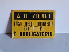 Obbligatorio uso degli - obbligatorio, l'uso