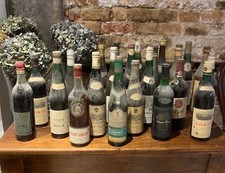 Lotto bottiglie di vino anni