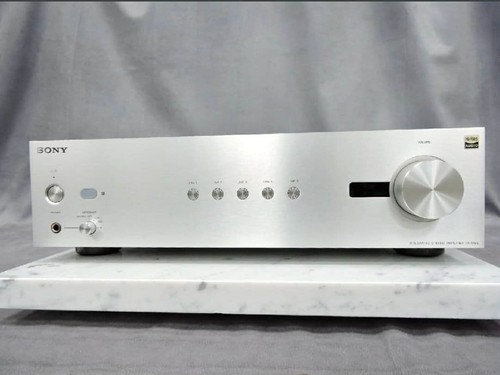 Amplificatore stereo integrato