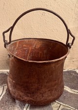 Antica pentola in rame martellato con manico fatto a mano peso kg 4.300 sec XIX