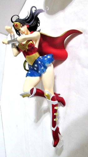 Figurina kotobukiya comics - kotobukiya,
