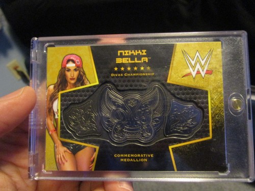 Medaglione wwe topps nikki - topps,