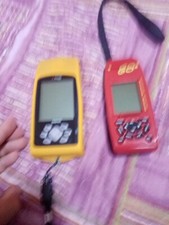 2 GPS PORTATILI GARMIN E LOWRANCE