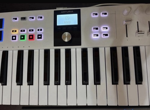 Arturia keylab essential - arturia,
