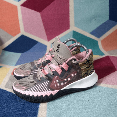 Nike kyrie flytrap moon - nike,