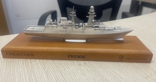 Modello nave fremm - nave, metallo