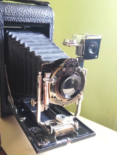 Macchina fotografica - , a