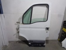 4667867 porta anteriore