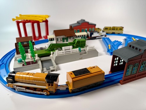 Thomas the tank engine - thomas,