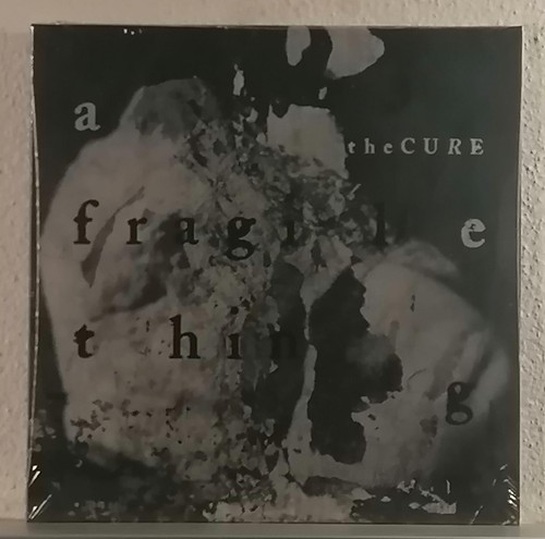 The cure fragile thing - :,
