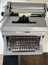 Macchina Da Scrivere Olivetti Linea 88