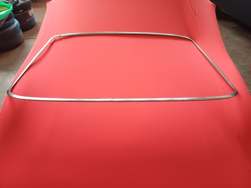 Modanatura cornice parabrezza - cornice,