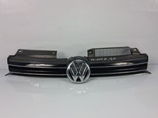 Griglia radiatore con emblema