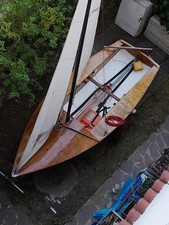 Deriva a vela TIPSY di 55 anni, in compensato marino e legno VENDO ad amatore.