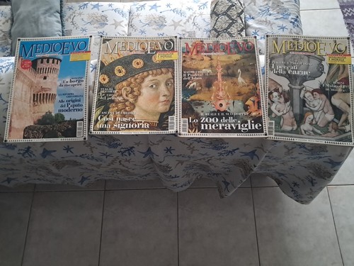 Medioevo riviste 2001 e - medioevo,