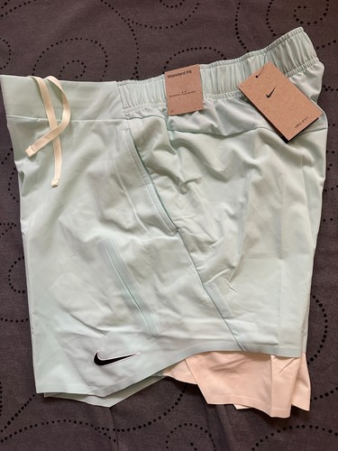 Nike tennis compare - w, nadal