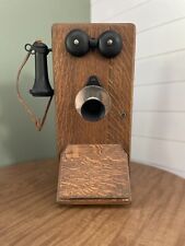 Telefono da parete vintage in