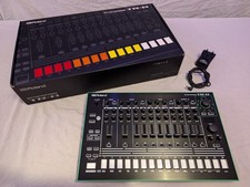 Roland TR8 AIRA Rhythm Performer e Drum Machine Boxato Testato Perfettamente Funzionante