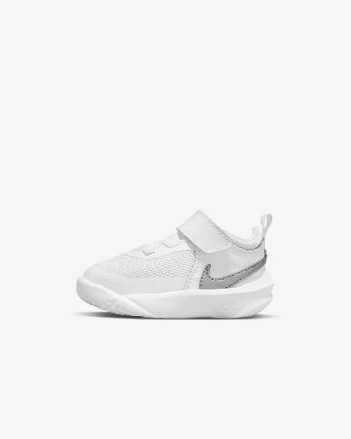 Nike scarpe team - hustle, d10