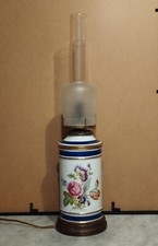 Lume in ceramica, dipinto a