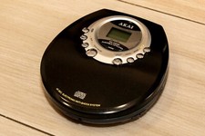 Lettore CD portatile Akai PD-X3240 con anti-shock di 45 sec.