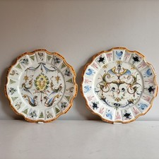 2 PIATTI A GROTTESCHE FIRENZE FINE 800 Ceramica Salvini Montelupo Cantagalli (?)