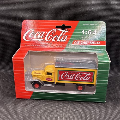 Coca cola die - coca, cast