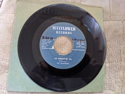 Rpm the islanders - 45, enchanted