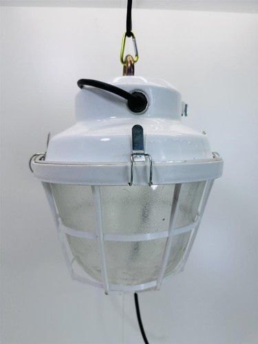 Vecchia lampada fabbrica - vecchia, da