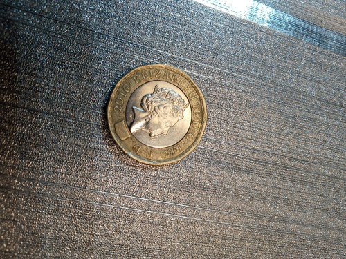 One pound 2016 moneta - one,