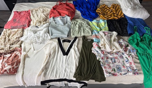 Women clothing lot - ,