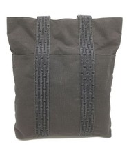 Y1203 Yell Line Hippo Tote Bag