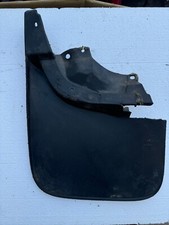 63850VK000 paraspruzzi anteriore destro per NISSAN NP300 NAVARA 2.5 DCI 2004