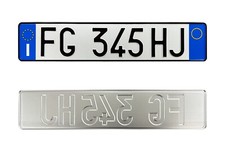 REPLICA TARGA AUTO ITALIANA RILIEVO ART.102 D.LGS285/92 POSTERIORE