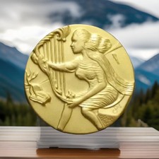 Salvador Dali' La Musica-Medaglia In bassorilievo a sbalzo Dorata In Oro 24 Kt.