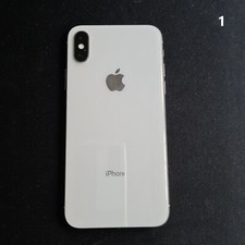 Apple iPhone X 64GB Argento (cover, caricabatteria, adattatore cuffie, vetro)