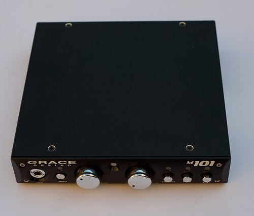 Preamplificatore microfonico