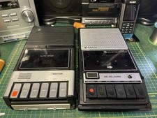 REGISTRATORI A CASSETTE VINTAGE X2 ricambi o riparazione