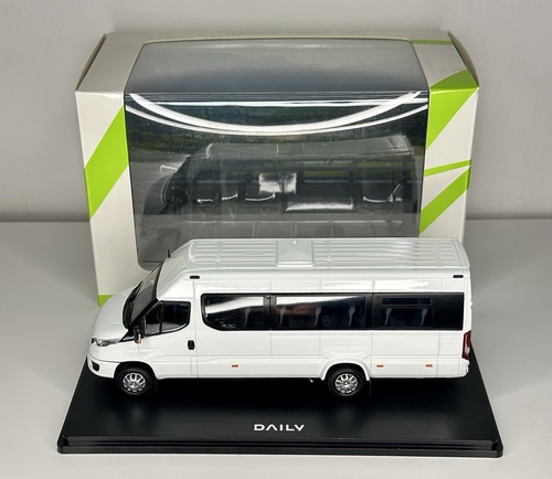 Iveco daily minibus - 1/43, np