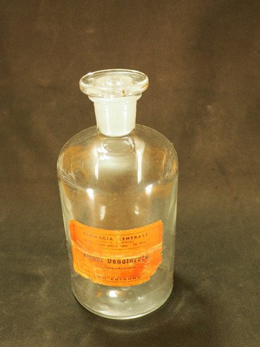 Contenitore farmaceutico - , in