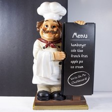 Statuina decorativa chef resina polistone che tiene una lavagna menù 15"