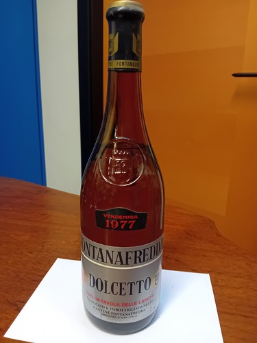 Antica bottiglia vino rosso - antica,