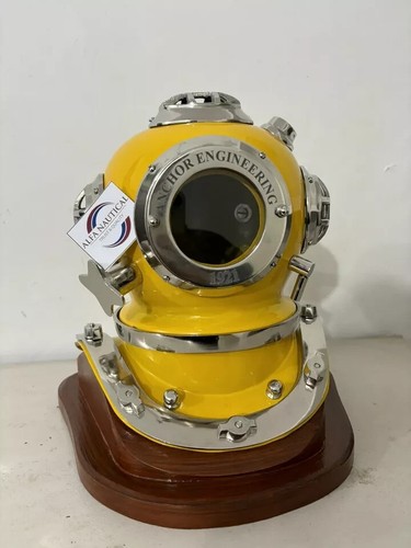 Casco subacqueo giallo stile