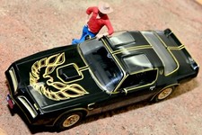 1977 Pontiac TransAm Firebird Smokey and the Bandit con Burt Reynolds personaggio 1/43