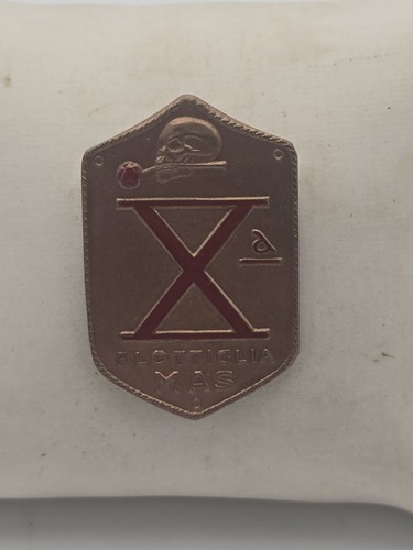 Distintivo placca x - a,