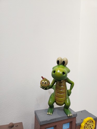 Statua personaggio croc legend - statua,