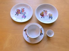 Servizio ceramiche anni '90 per bambini